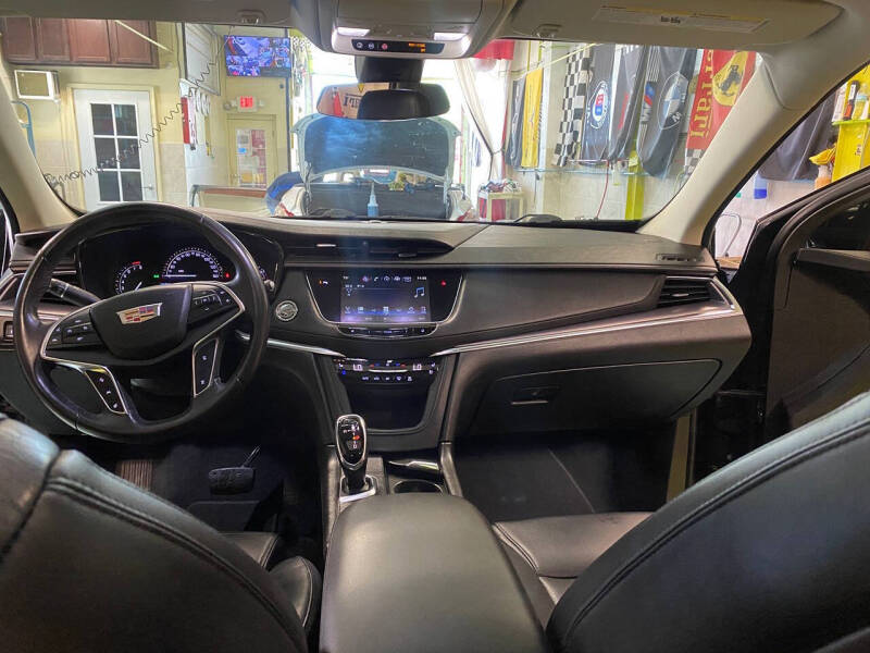2017 Cadillac XT5 Premium Luxury