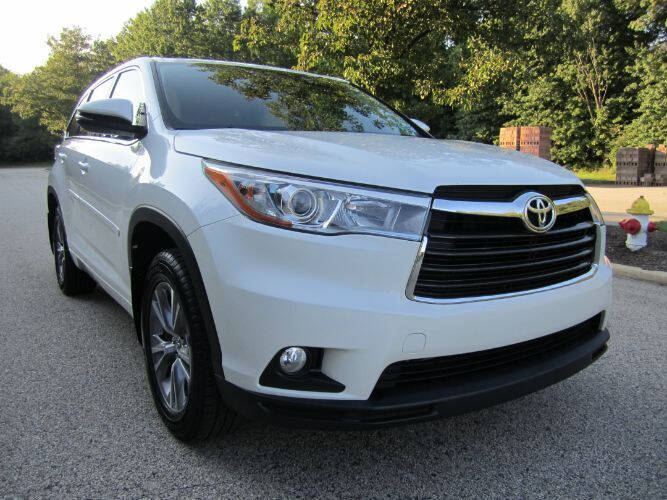 2016 Toyota Highlander LE
