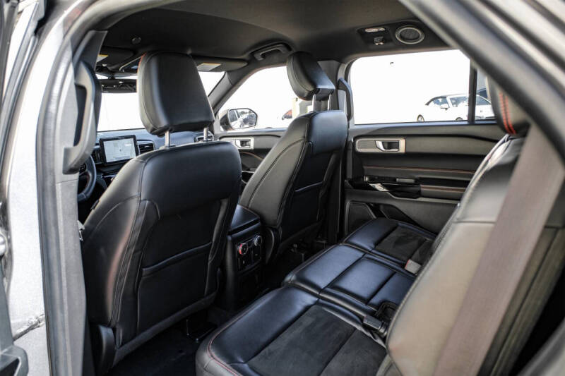 2022 Ford Explorer ST-Line