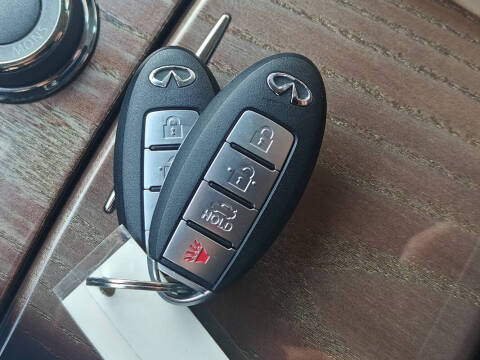 2016 Infiniti Q70L 3.7