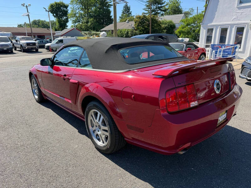 2005 Ford Mustang GT Premium