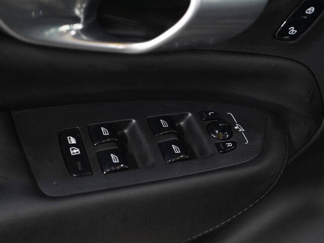 2024 Volvo XC90 B6 Core Bright Theme