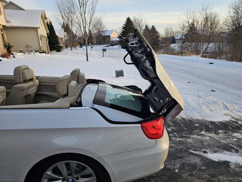 2012 BMW 3 Series 328i