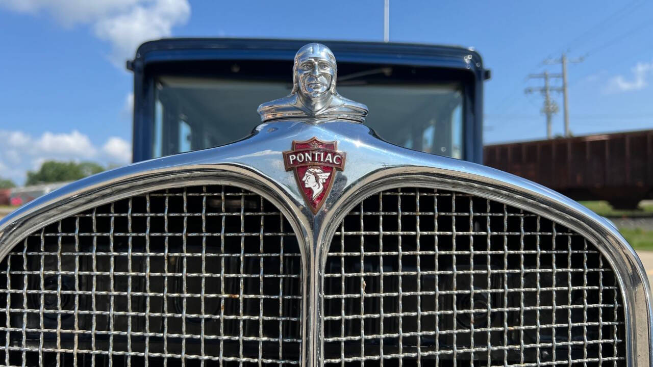 1931 Pontiac 401 Sedan 12
