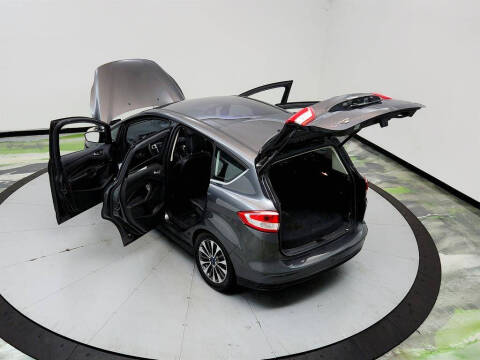 2017 Ford C-MAX Hybrid Titanium