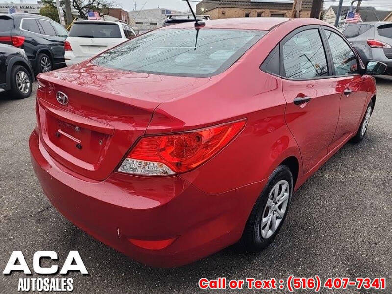 2012 Hyundai Accent GLS