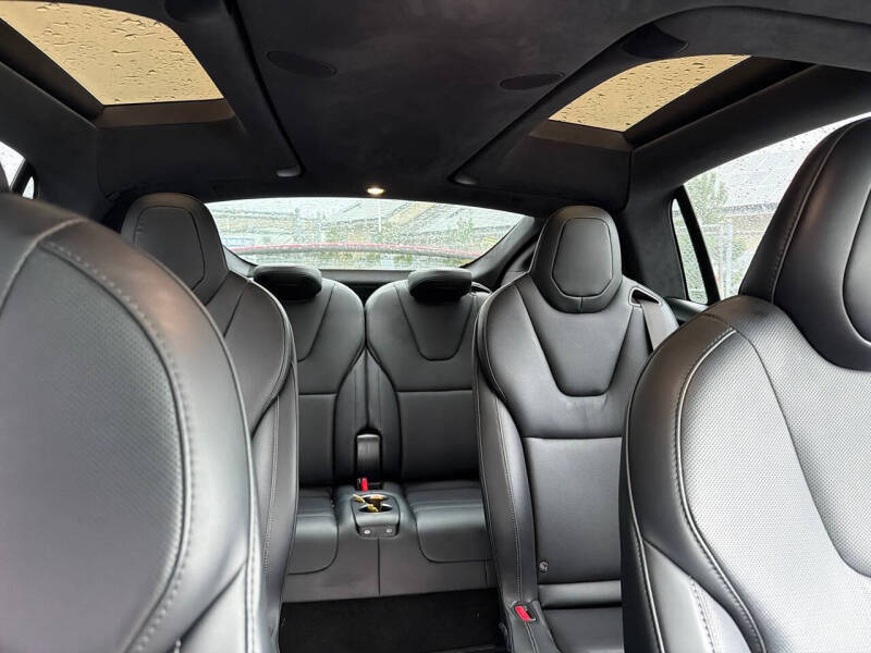 2022 Tesla Model X Plaid