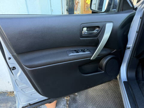 2013 Nissan Rogue SV