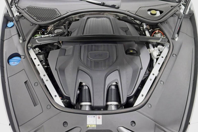 2022 Porsche Panamera