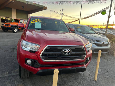 2017 Toyota Tacoma for sale at CURIEL'S AUTO SALES LLC in Yuma AZ
