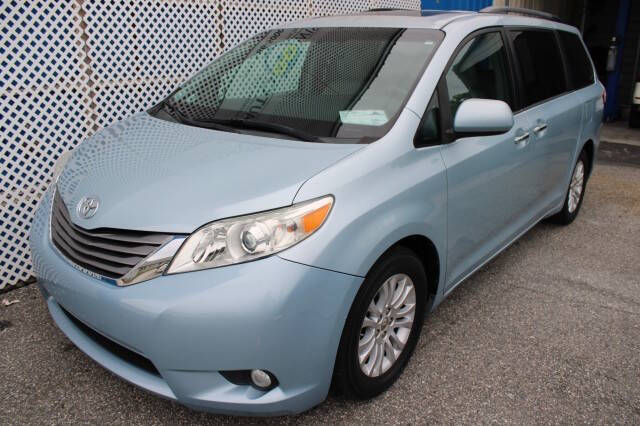 2015 Toyota Sienna