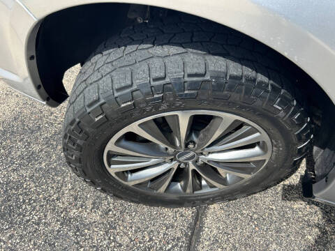 2017 Lincoln Navigator Select