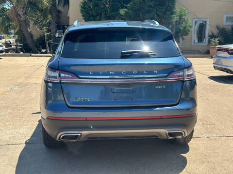 2019 Lincoln Nautilus Select