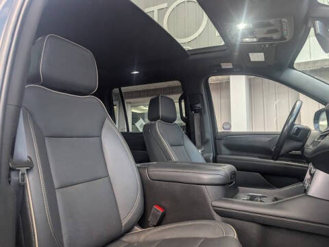 2022 GMC Yukon XL SLT