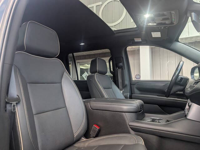 2022 GMC Yukon XL SLT