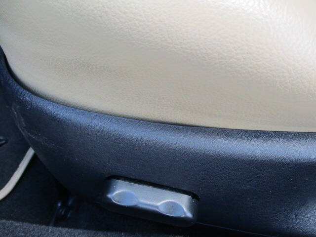 2004 Ford Thunderbird Deluxe