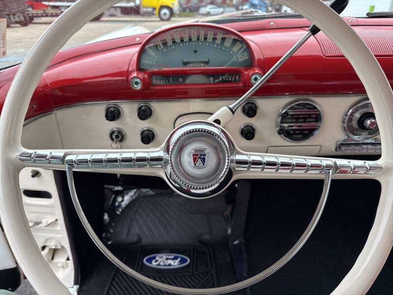 1955 Ford Crown Victoria