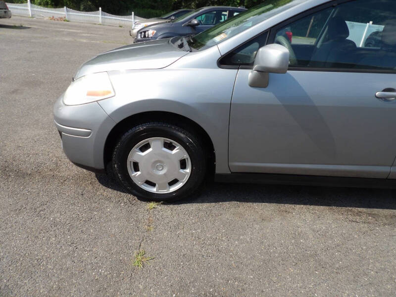 2009 Nissan Versa 1.8 S