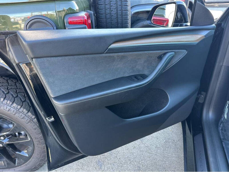 2023 Tesla Model Y Performance