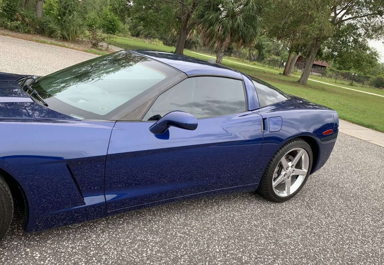 2005 Chevrolet Corvette 16
