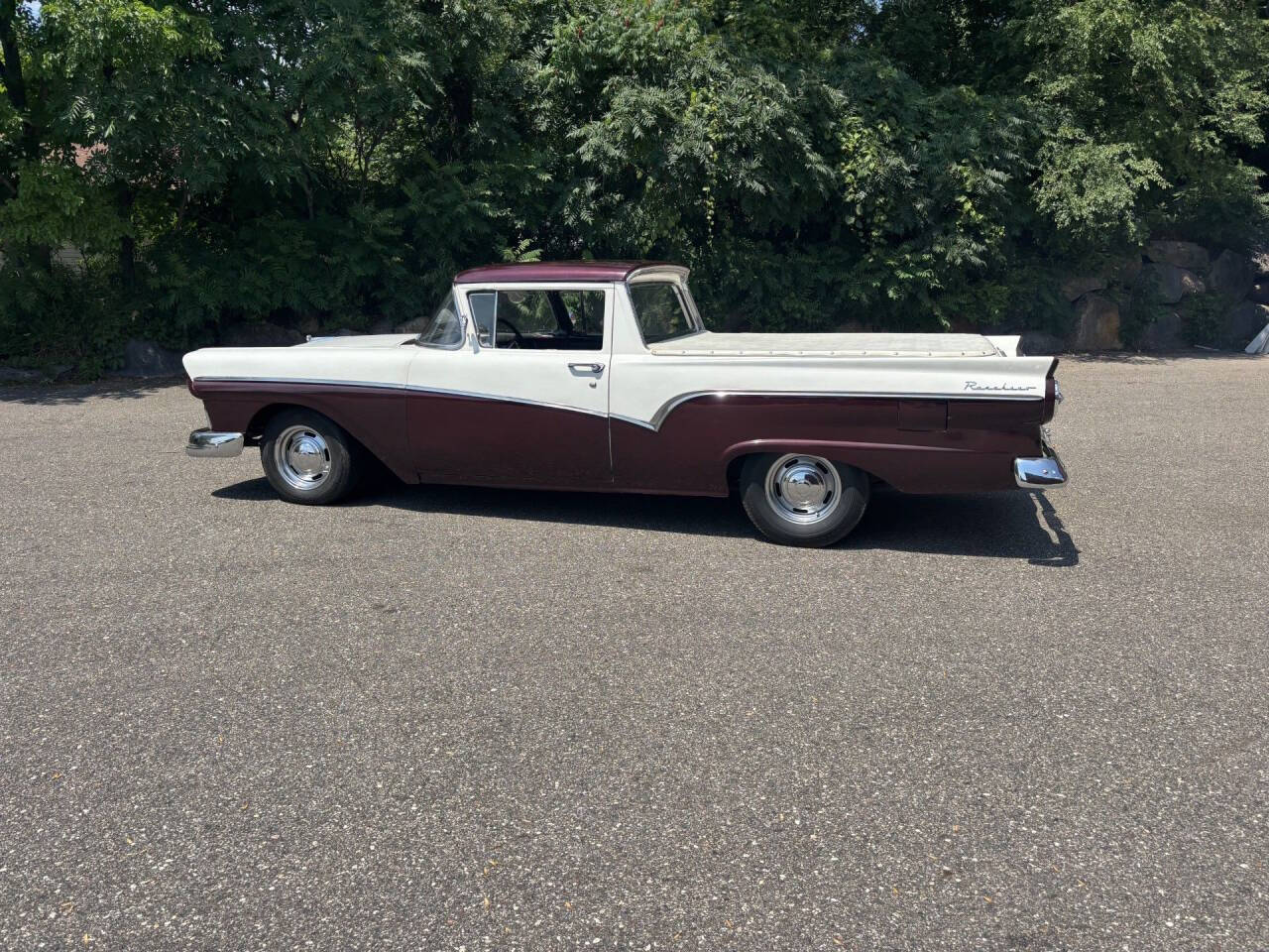 1957 Ford Ranchero 23