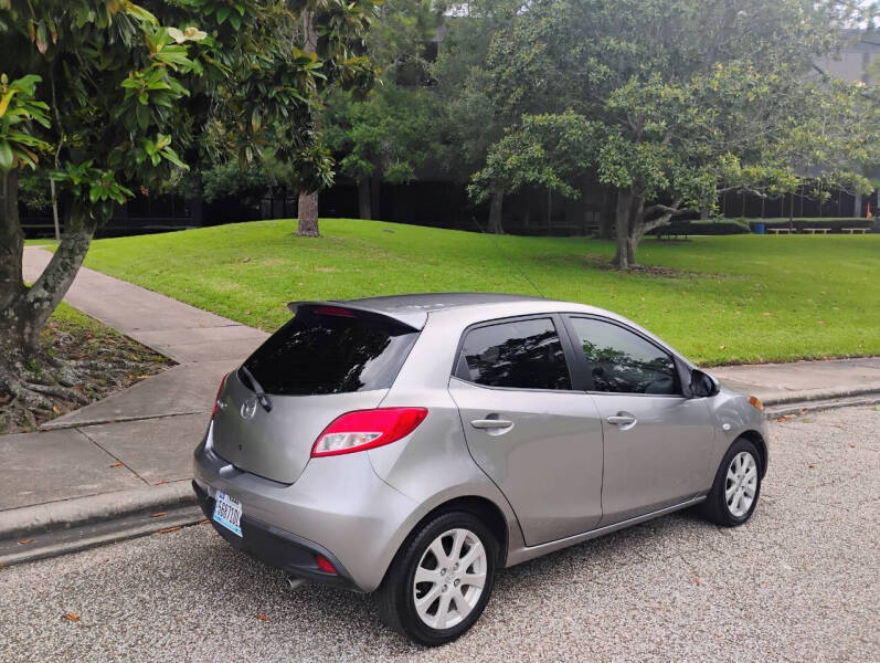 2011 Mazda MAZDA2 Touring