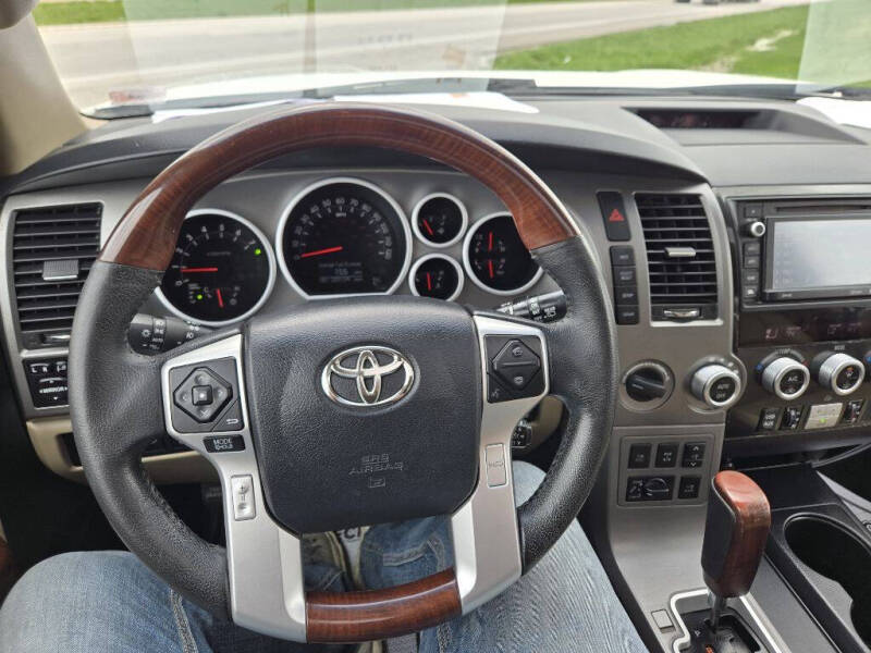 2016 Toyota Sequoia Platinum