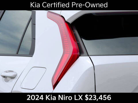 2024 Kia Niro LX