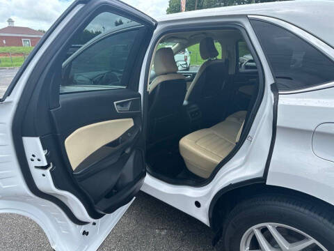 2021 Ford Edge SEL