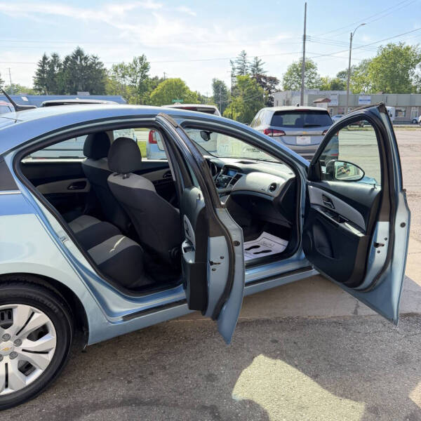 2012 Chevrolet Cruze LS