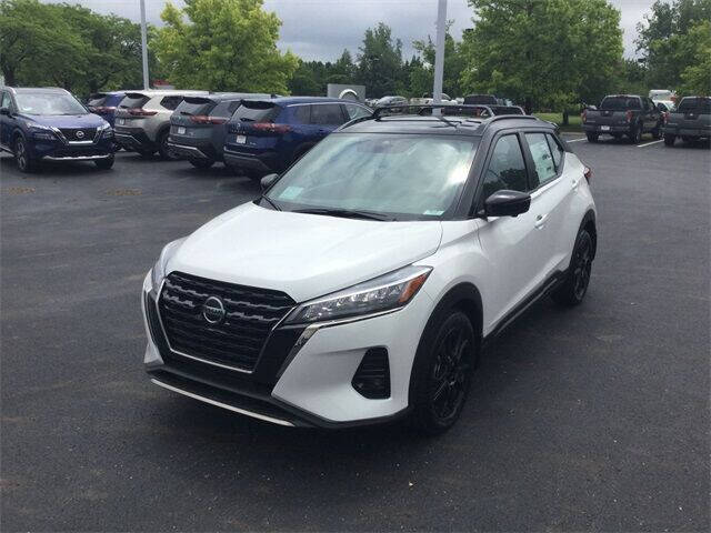2021 Nissan Kicks SR