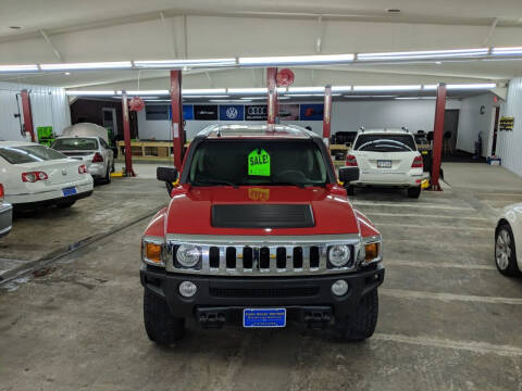 2007 HUMMER H3 for sale at Eurosport Motors in Evansdale IA