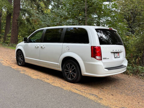 2018 Dodge Grand Caravan SE Plus
