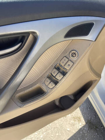 2012 Hyundai Elantra GLS