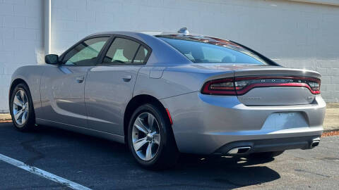 2017 Dodge Charger SXT