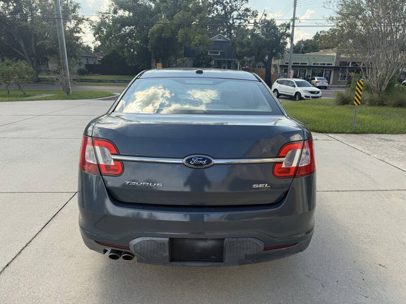 2010 Ford Taurus SEL