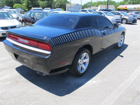 2013 Dodge Challenger SXT