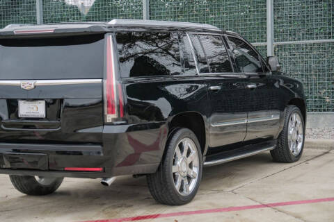 2017 Cadillac Escalade ESV Luxury