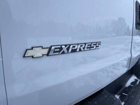 2024 Chevrolet Express 2500