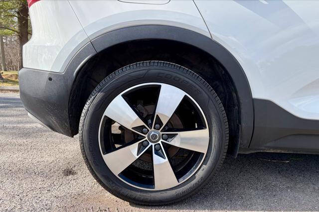 2019 Volvo XC40 T5 Momentum