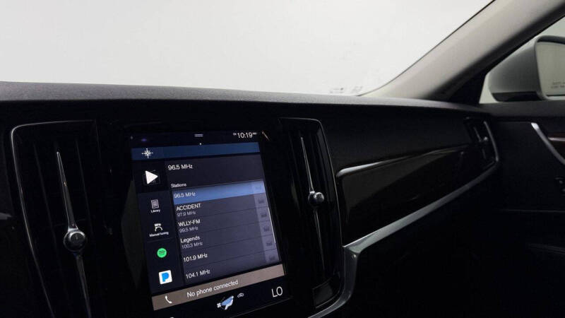 2018 Volvo S90 T5 Momentum