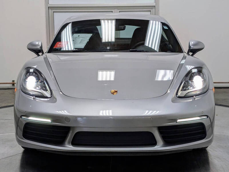 2022 Porsche 718 Cayman T