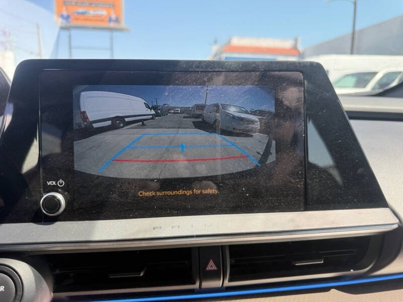 2024 Toyota Prius XLE