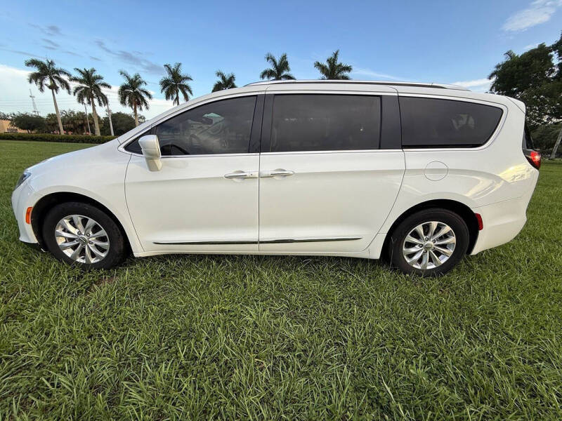 2018 Chrysler Pacifica Touring L