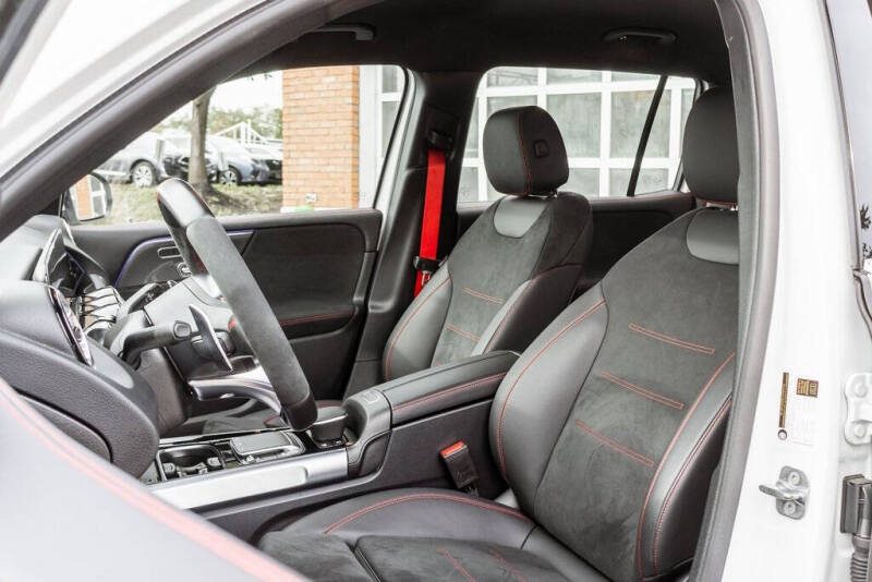 2023 Mercedes-Benz GLB AMG GLB 35