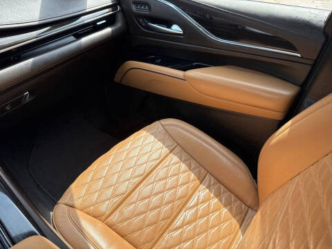 2023 Cadillac Escalade Premium Luxury