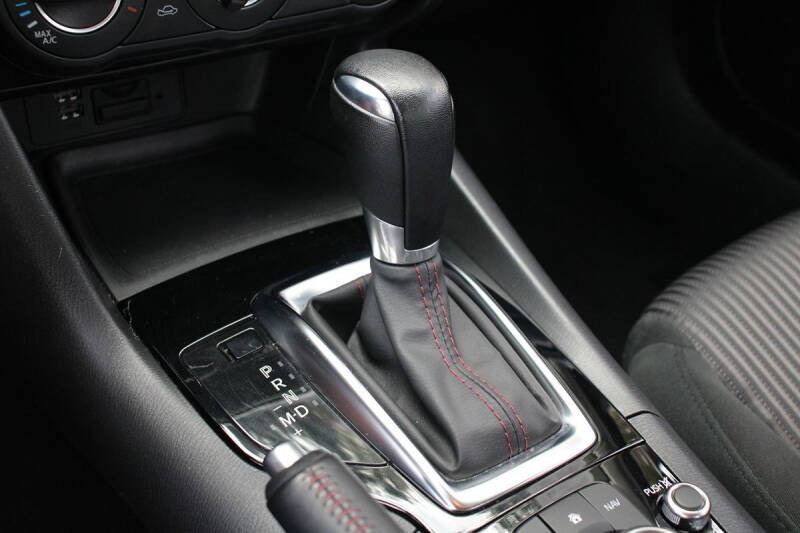 2016 Mazda MAZDA3 i Touring