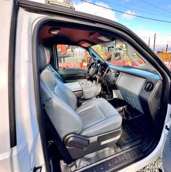 2015 Ford F-350 Super Duty XL