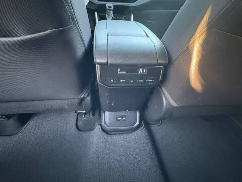 2020 Toyota Highlander L