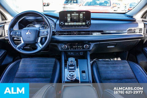 2024 Mitsubishi Outlander SE